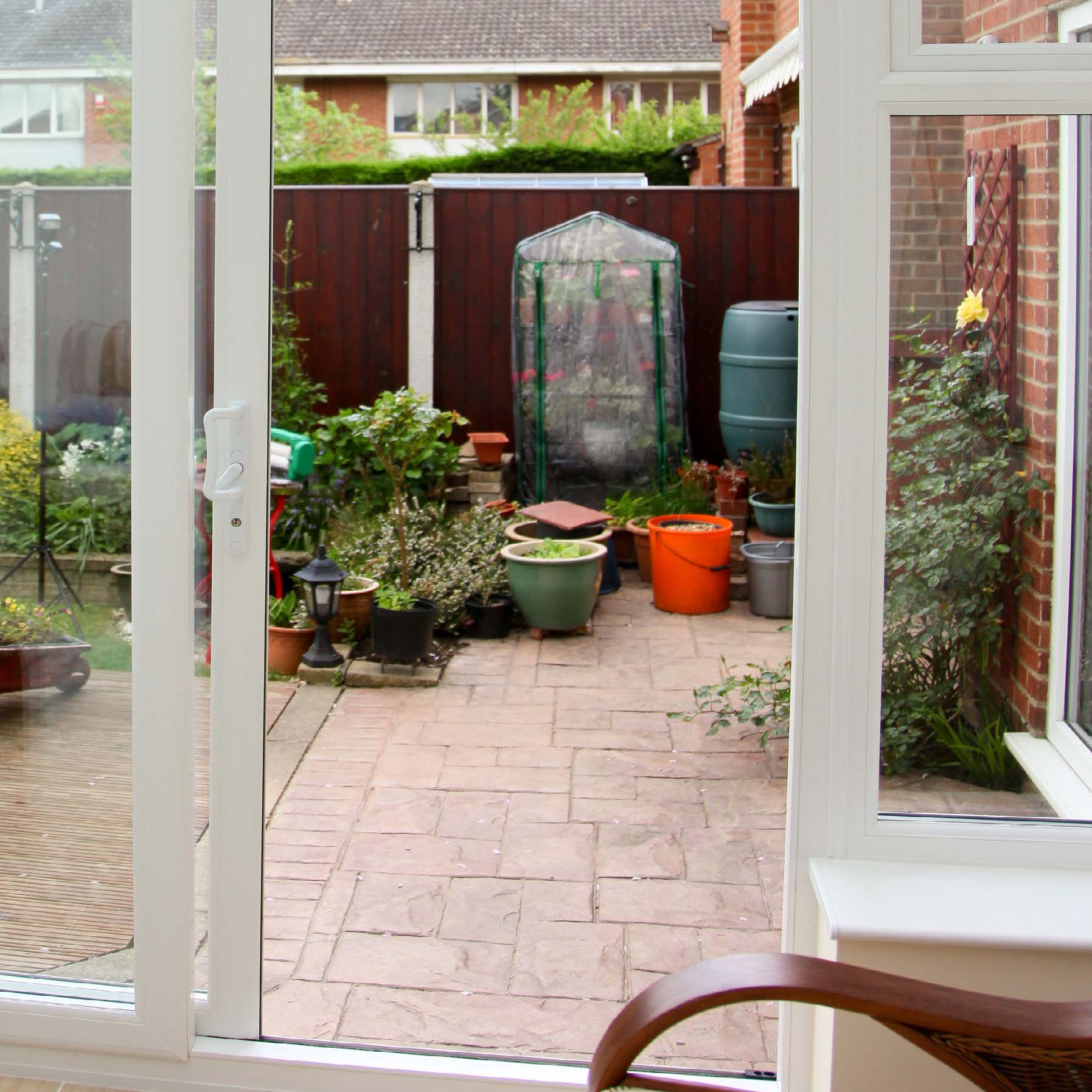 Liniar Inline Patio Door in White.